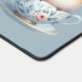 Oiseau bleu mignon avec couronne florale en Teacup (Coin)