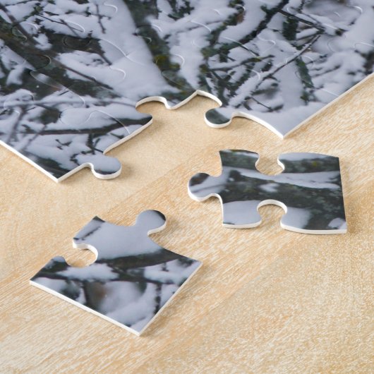 Oiseau cardinal rouge dans le Puzzle d'art hiverna (Côté)