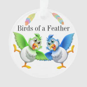 Oiseaux d'un ornement de plumes