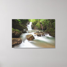 Ojochal-waterval, Costa Rica
