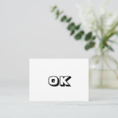 OK, OK, carte blanche noire moderne en gras (Debout devant)