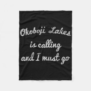 Okoboji Lakes Iowa Grappige Vissen Camping Zomer G Fleece Deken