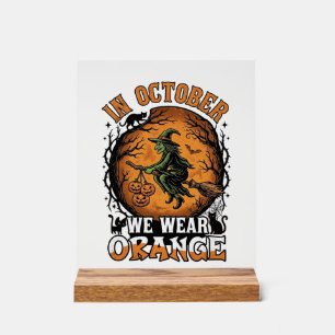 Oktober dragen we oranje vliegende heks pompoenen acryl bord