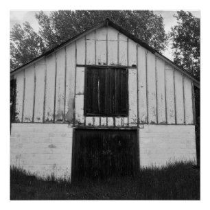 Old Barn Perfect Poster