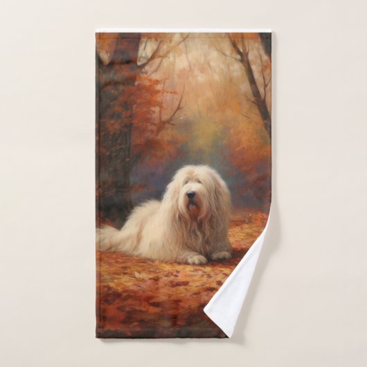 Old English Sheepdog en automne Leaves Fall Inspir (Serviette à main)