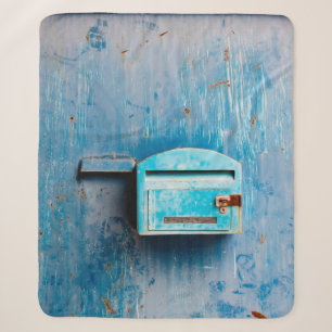 Old mail box on doorantique, background, blue, box sherpa deken