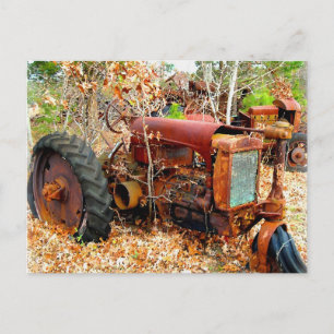 Old Rustic Boerderij Tractor in Junk Yard Briefkaart