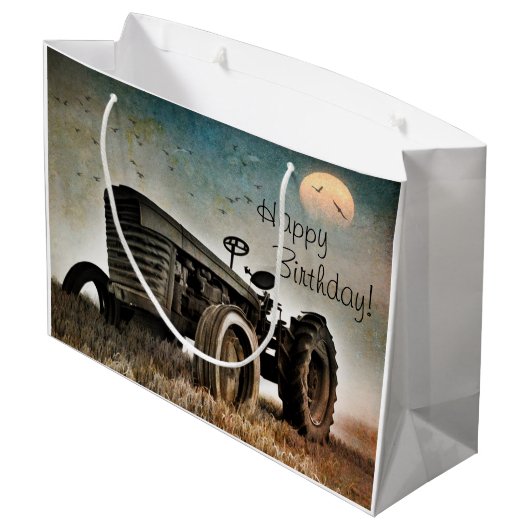 Old Tractor Birthday Groot Cadeauzakje (Achterkant Gekanteld)