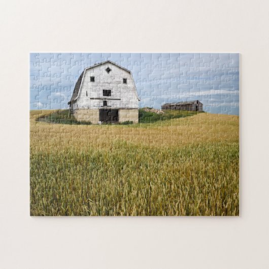 Old White Barne Jigsaw Puzzle (Horizontal)