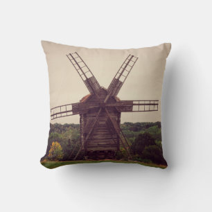 Old windmill. Autumn landscape. Oekraïense archite Kussen