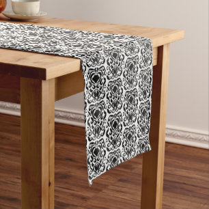 Old World Damask Black op White Medium Tafelloper
