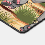 Olifant Baby springt vrolijk in Afrikaanse savanne Bureaumat (Hoek)