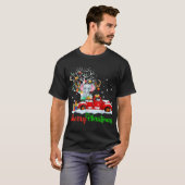 Olifant op Rode Vrachtwagen Kerstmis Pyjama Grappi T-shirt (Voorkant volledig)