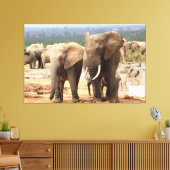 Olifanten naast Canvas omlijst Afdruk (Insitu (Woonkamer))