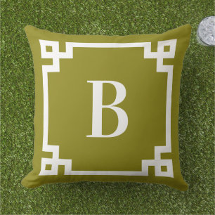 Olijf en witte Griekse sleutelrand monogram Buitenkussen