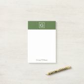 Olijf Groen Geformatteerd Monogram Gepersonaliseer Post-it® Notes (Op bureau)