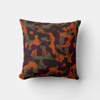 Olijf, Maroon en Vuur oranje camouflage abstract Kussen