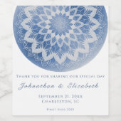 Olive Green French Flourish Frame Wedding Wijn Etiket (Enkel label)