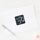 Om 1 vierkante sticker (Envelop)