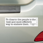 Om de mensen te ontwapenen - bumpersticker (Op auto)