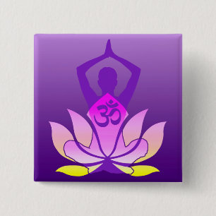 Om Lotus Flower Yoga Pose op Paarse gradiënt Vierkante Button 5,1 Cm