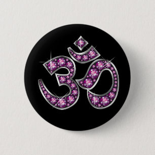 Om Symbool met "Garnet" Stones Ronde Button 5,7 Cm