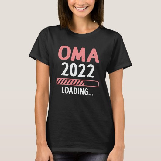 Oma 2022 Lading Funny Zwangerschap Aankondiging T-shirt (Voorkant)