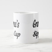 Oma grappige koffie citaat zwarte halve tekst extra grote beker (Voorkant)