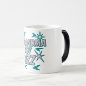 Oma heeft swag — Atomair turquoise-roze pop Magische Mok (Voorkant rechts)
