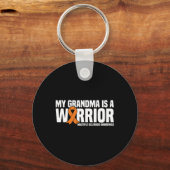 Oma is een krijger MS Multiple Sclerosis Awarene Sleutelhanger (Voorkant)