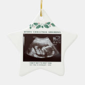 Oma Keepsake Kerstmis Zwangerschap Aankondiging Keramisch Ornament (Voorkant)