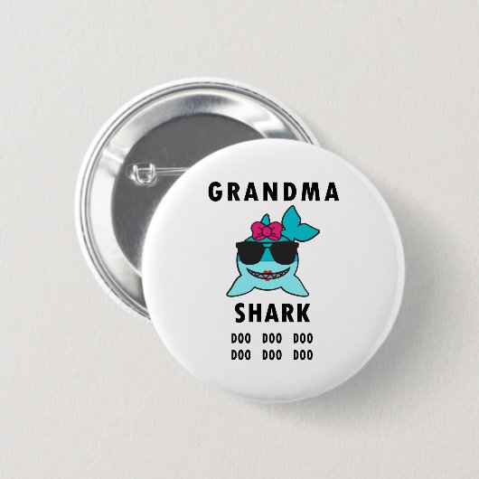 Oma Shark Doo Doo Doo Ronde Button 5,7 Cm (Voorkant /achterkant)