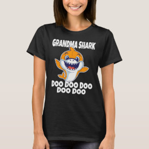 Oma Shark Doo Doo Doo T-shirt