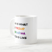 oma , trots koffiemok (Voorkant links)