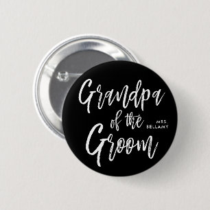 Oma van de Groom   Script Style Custom Black Ronde Button 5,7 Cm