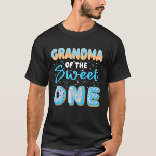Oma van de lieve kleine jongen 1e verjaardag Donut T-shirt
