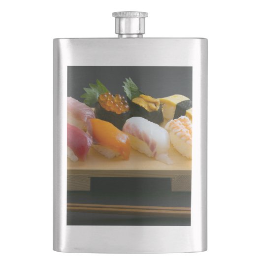 Omakase Spirit – Classic Sushi Board Flask Flacon (Voorkant)