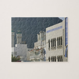 Oman, Muscat, Mutrah. Mutrah Corniche-moskee en Legpuzzel