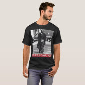 Omar komt eraan t-shirt (Voorkant volledig)