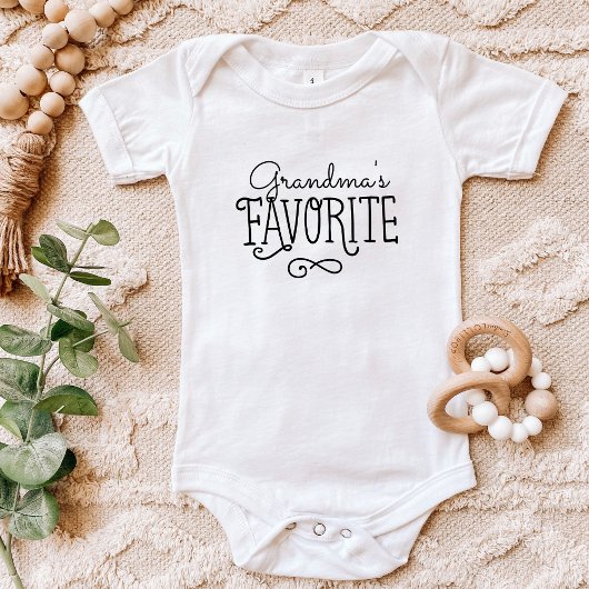 Oma's favoriete gepersonaliseerde Baby T-shirt