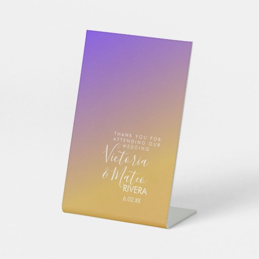 Ombre Gradient Paars Yellow Sunset Wedding Reclamebord Met Voetstuk (Voorkant)