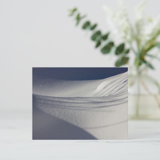 Ombres sur la neige intacte CC0098 Carte postale (Debout devant)
