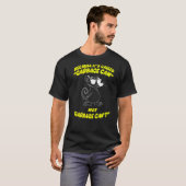 omdat het vuilnis pet Possum possum heet T-shirt (Voorkant volledig)