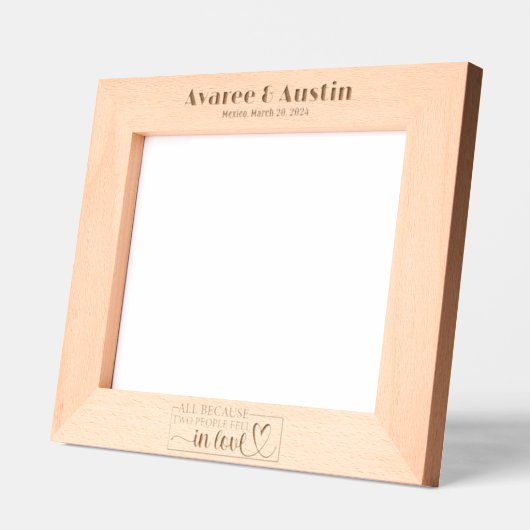 Omdat twee mensen in liefdesweddenschap vallen gegraveerde lijstjes (Links)