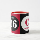 OMG je bent 16 monogram rood en zwart Mok (Midden)