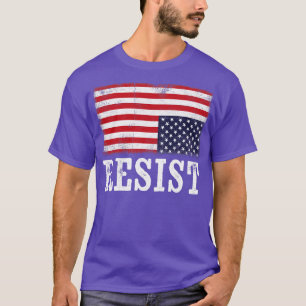 Omgekeerde Amerikaanse vlag Resist Nood Verenigde  T-shirt