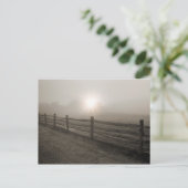 Omheining en Sunburst Through Fog bij Sharon Briefkaart (Staand voorkant)