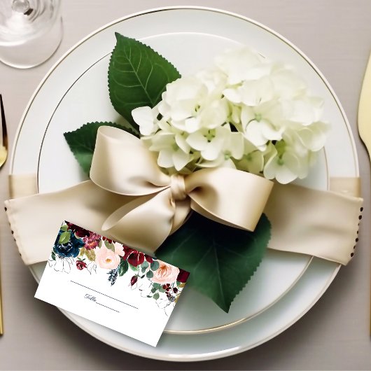 Omhels Florals bruiloft | Bourgondisch marineblauw