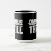 Ominous Thrill LOGO Mok (Midden)