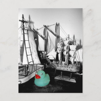 "Omlaag door het briefkaart van de rubbereend van